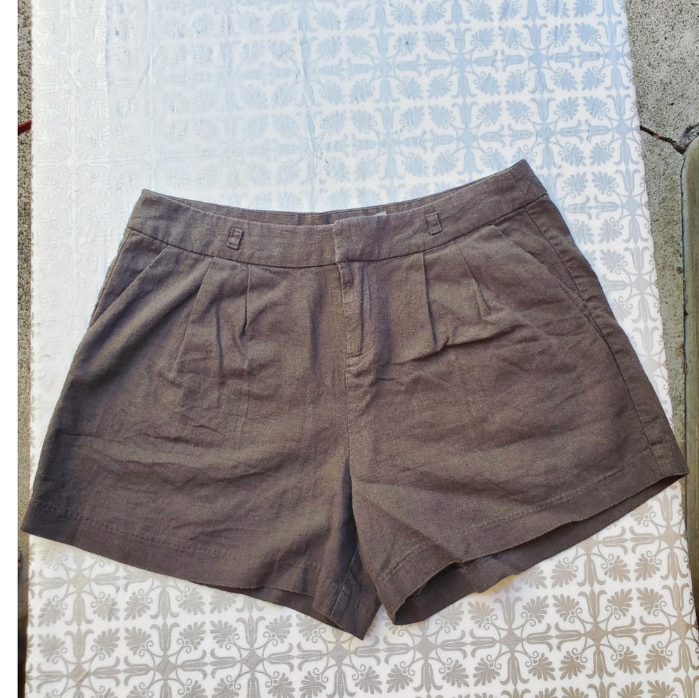 Old navy Linen/ rayon shorts